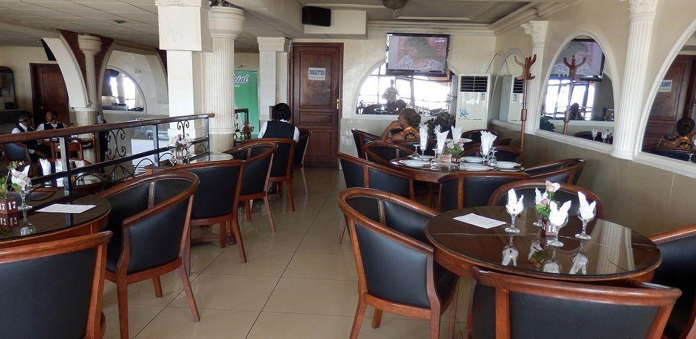 Hotel Santa Lucia Yaoundé 外观 照片
