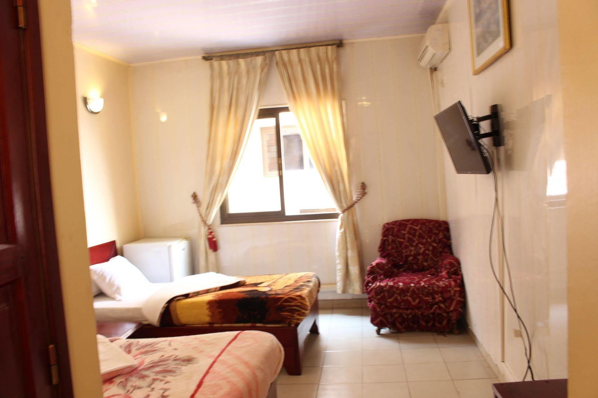 Hotel Santa Lucia Yaoundé 外观 照片